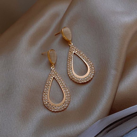 Water Drop Earrings - Picture 2 of 4